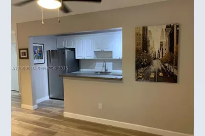 5839 SW 74th #201, South Miami, FL 33143 - Photo 5