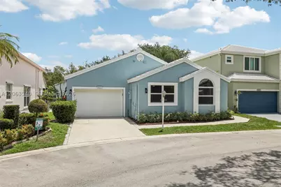 9613 NW 8th, Plantation, FL 33324 - Photo 3