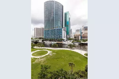 465 Brickell #604, Miami, FL 33131 - Photo 9