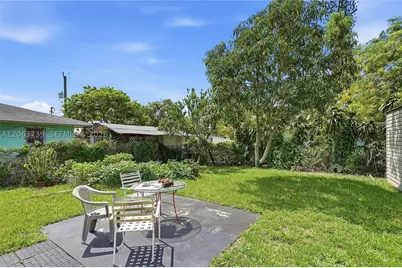 266 SW 7th, Deerfield Beach, FL 33441 - Photo 23