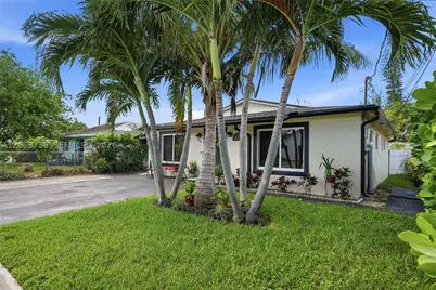 266 SW 7th, Deerfield Beach, FL 33441 - Photo 3