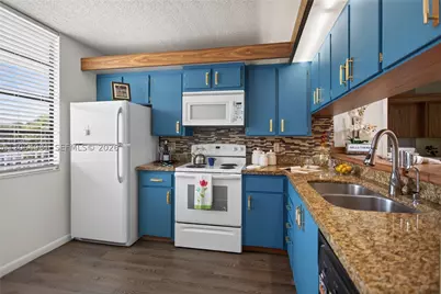 1713 Whitehall #306, Davie, FL 33324 - Photo 1