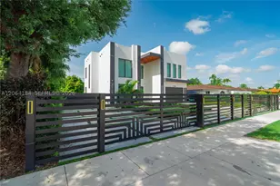 9330 SW 34th, Miami, FL 33165 - Photo 9