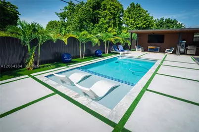 9330 SW 34th, Miami, FL 33165 - Photo 11