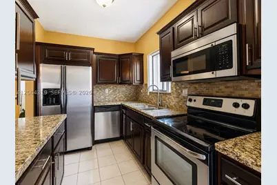 18772 NW 80th, Hialeah, FL 33015 - Photo 7
