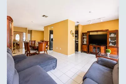 18772 NW 80th, Hialeah, FL 33015 - Photo 21