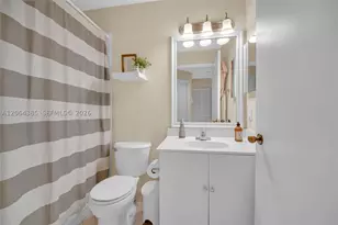 885 Tanglewood, Weston, FL 33327 - Photo 13