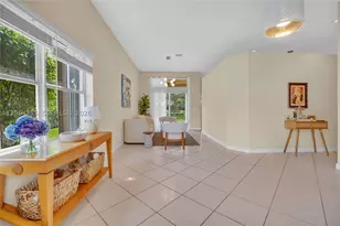885 Tanglewood, Weston, FL 33327 - Photo 3