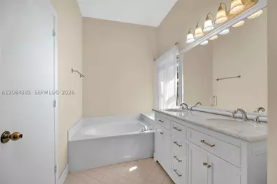 885 Tanglewood #885, Weston, FL 33327 - Photo 11