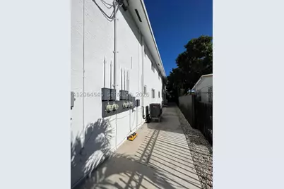 2611 NW 32nd, Miami, FL 33142 - Photo 9