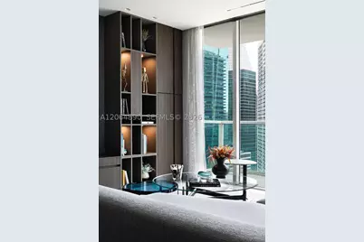 31 SE 5th #3718, Miami, FL 33131 - Photo 7