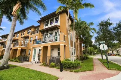 1075 SW 147 #5601, Pembroke Pines, FL 33027 - Photo 3