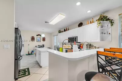 15887 NW 11th, Pembroke Pines, FL 33028 - Photo 19