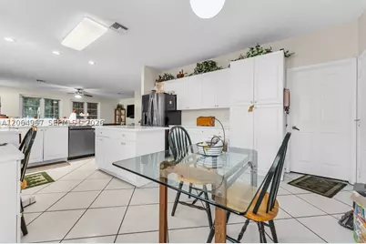 15887 NW 11th, Pembroke Pines, FL 33028 - Photo 15