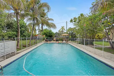9770 Cutler Ridge, Cutler Bay, FL 33157 - Photo 11