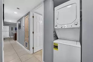 3007 N Oakland Forest, Oakland Park, FL 33309 - Photo 21