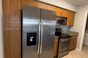 6482 Emerald Dunes, West Palm Beach, FL 33411 - Photo 7
