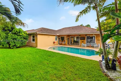 12617 NW 23rd, Pembroke Pines, FL 33028 - Photo 31