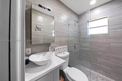 912 NE 9th, Pompano Beach, FL 33060 - Photo 27