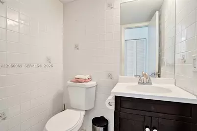 2999 Lakewood, Hollywood, FL 33021 - Photo 21