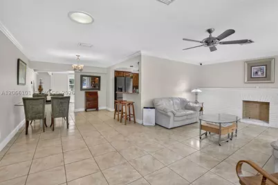 801 Ixora, Plantation, FL 33317 - Photo 5