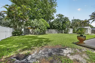 801 Ixora, Plantation, FL 33317 - Photo 33