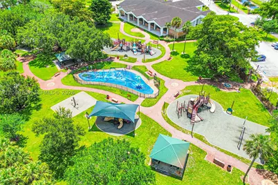 801 Ixora, Plantation, FL 33317 - Photo 45