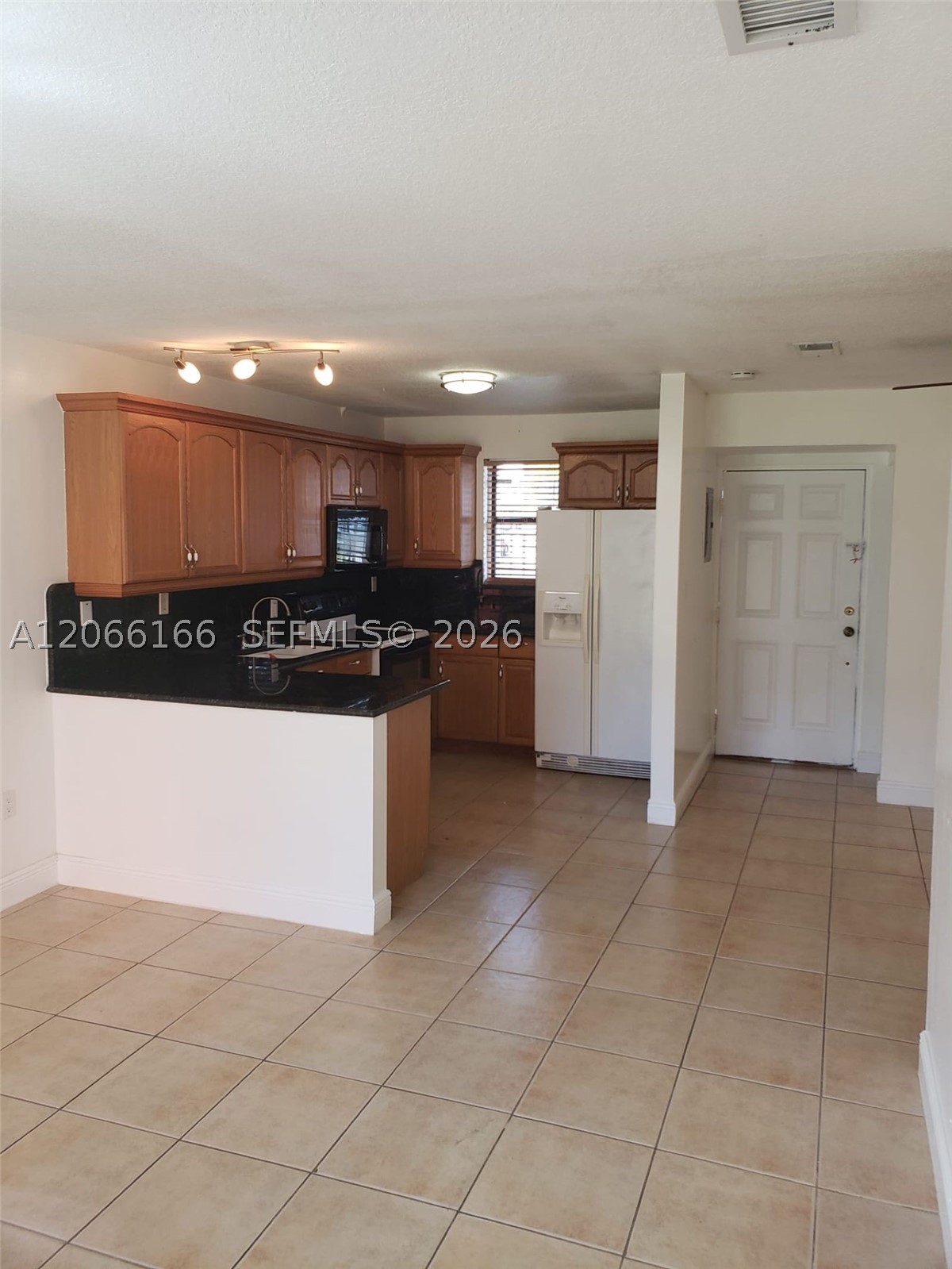 8425 NW 8th #104 - 8425 NW 8th #104, Miami, FL 33126 Luxury Property | Jose Angel Pina