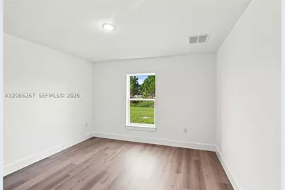 6898 Dickinson, Sebring, FL 33872 - Photo 23