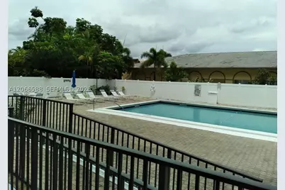 [Address not provided], Hallandale Beach, FL 33009 - Photo 17