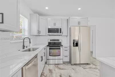 809 SW 17th #1, Fort Lauderdale, FL 33315 - Photo 9