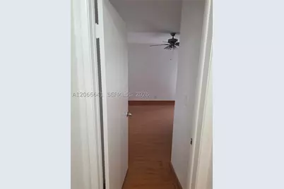 1500 SE 15th #318, Fort Lauderdale, FL 33316 - Photo 9