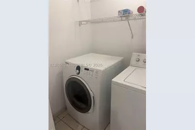 17919 NW 66th, Hialeah, FL 33015 - Photo 15