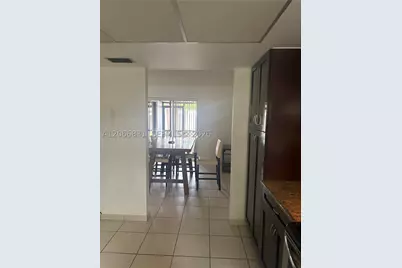 17919 NW 66th, Hialeah, FL 33015 - Photo 9