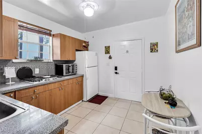 1828 SW 6th #3, Miami, FL 33135 - Photo 3