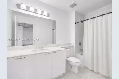 234 NE 3rd #1007, Miami, FL 33132 - Photo 13