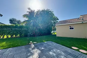 825 Falling Water, Weston, FL 33326 - Photo 19