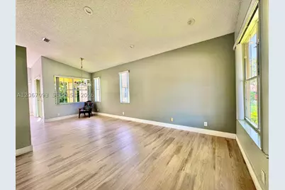 825 Falling Water, Weston, FL 33326 - Photo 5