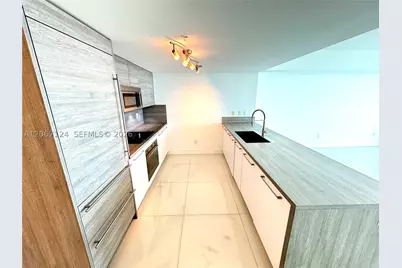 400 Sunny Isles #1221, Sunny Isles Beach, FL 33160 - Photo 7