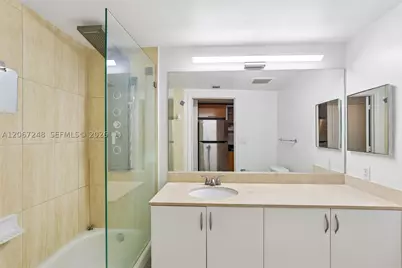 1750 N Bayshore #3207, Miami, FL 33132 - Photo 19