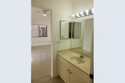 8075 NW 71st #8075, Tamarac, FL 33321 - Photo 17