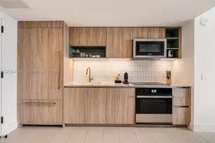 159 NE 6th, Miami, FL 33132 - Photo 17