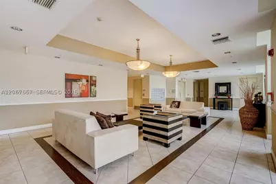 2425 SW 27th #806, Miami, FL 33145 - Photo 5