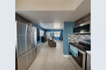 2411 Thomas, Hollywood, FL 33020 - Photo 7