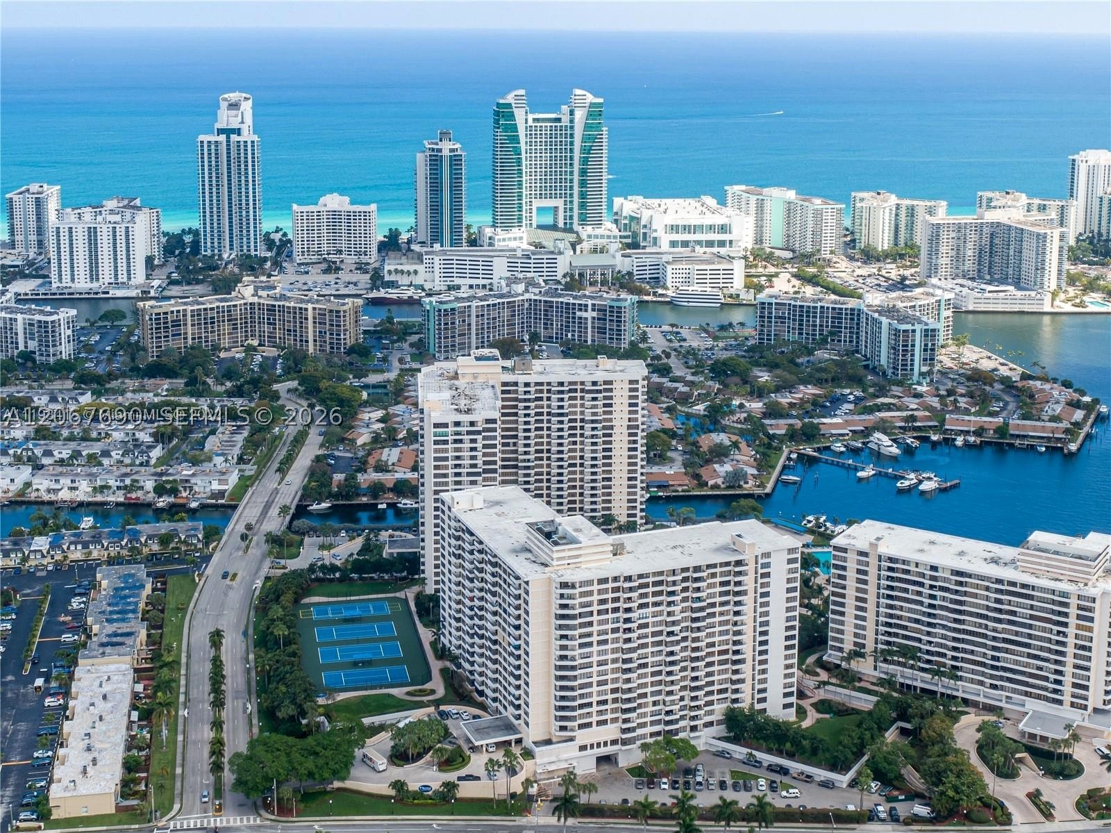 600 Three Islands #1113 - 600 Three Islands #1113, Hallandale Beach, FL 33009 Luxury Property | Jose Angel Pina