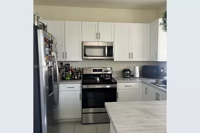 3382 W 112th, Hialeah, FL 33018 - Photo 7