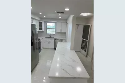 5900 NW 44th #405, Lauderhill, FL 33319 - Photo 3