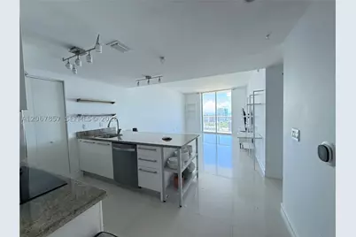 185 SW 7th #4010, Miami, FL 33130 - Photo 5