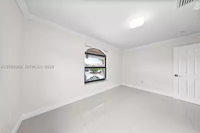 10033 NW 126th, Hialeah Gardens, FL 33018 - Photo 11