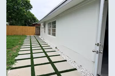 650 SW 55th, Margate, FL 33068 - Photo 23
